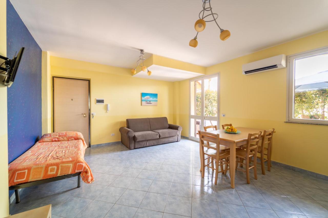 Le Ville Della Contea -Vacation Rentals Mascali Eksteriør bilde