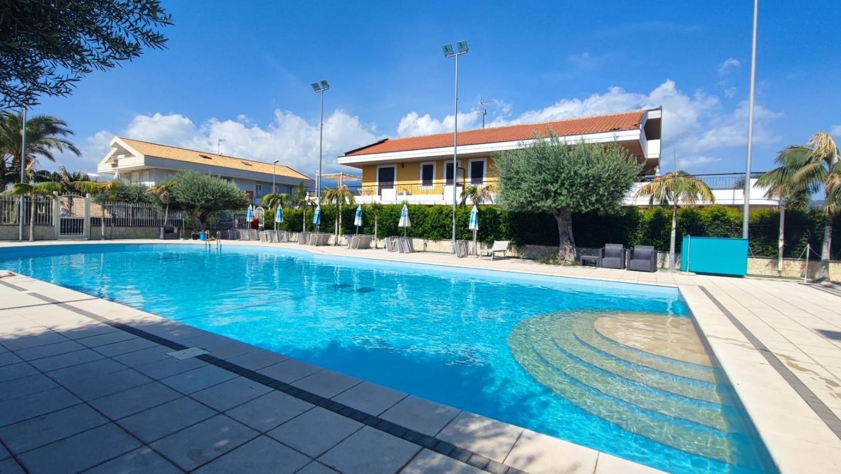 Le Ville Della Contea -Vacation Rentals Mascali Eksteriør bilde